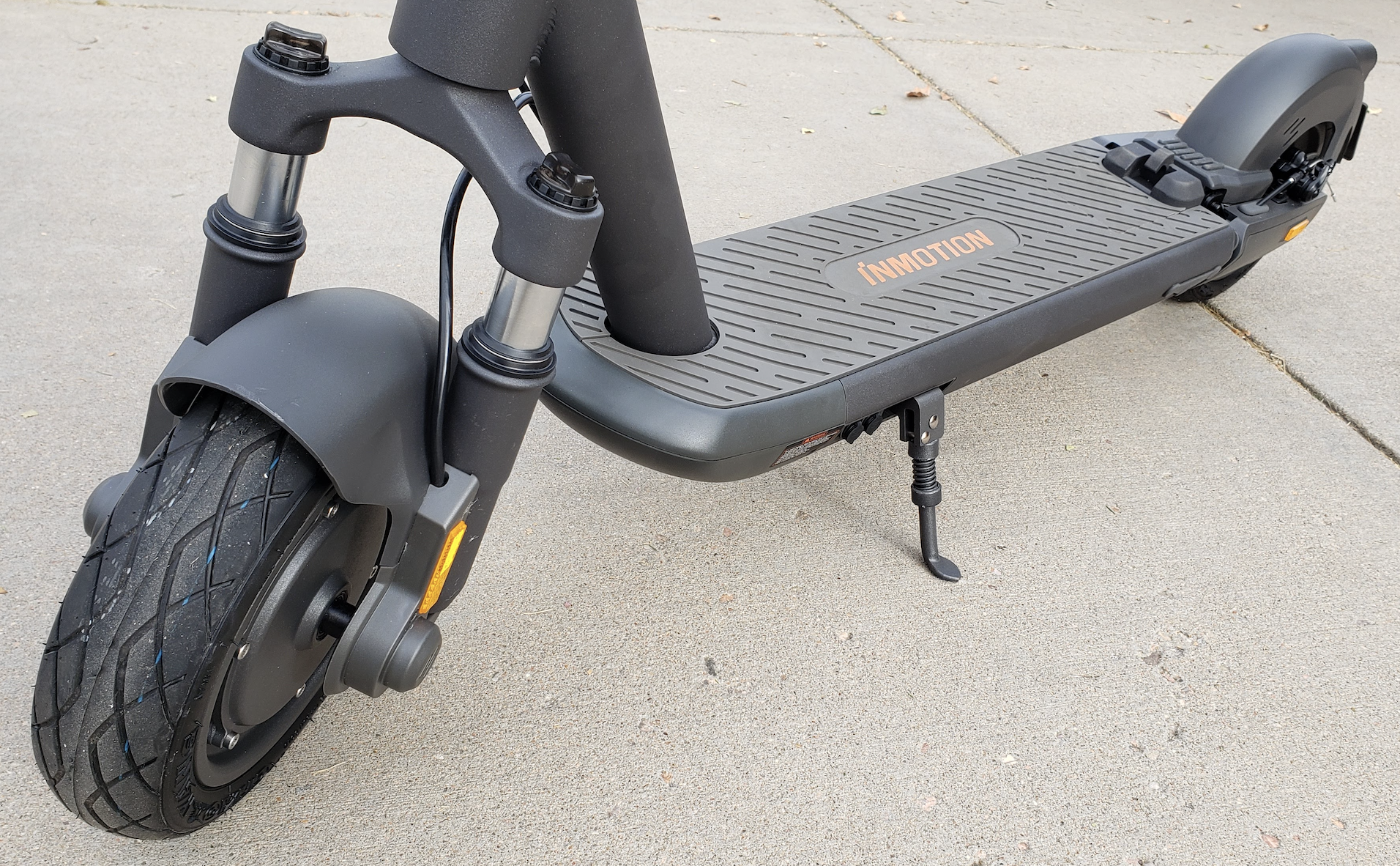 tynd Centimeter kultur InMotion L9 Review: Best Long Range Commuter E-Scooter – oneRADwheel